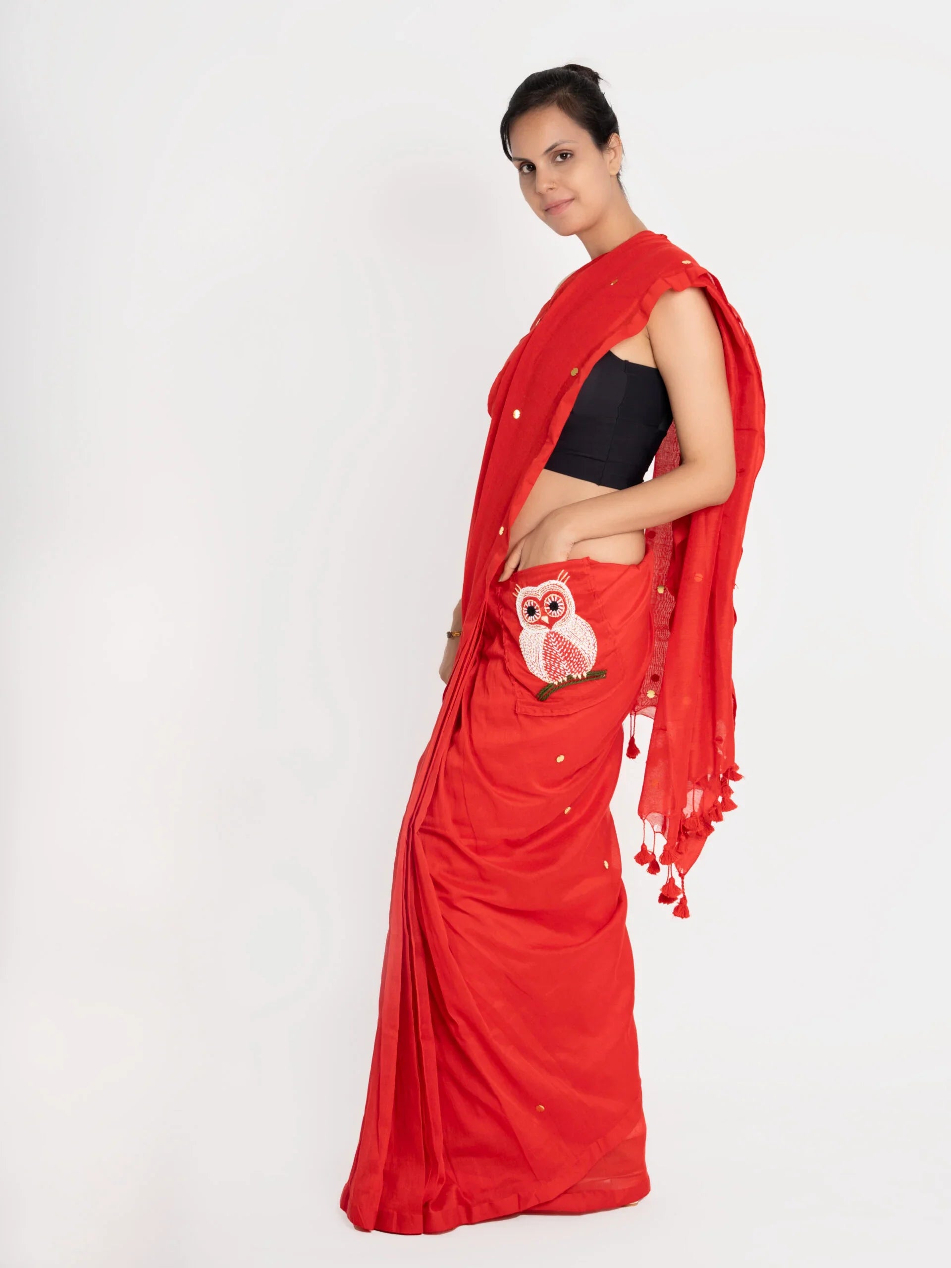 Enchanted Elixir ā Pre-Stitched Saree with Owly Owl Pocket & Sequin Embroidery - Kozylook